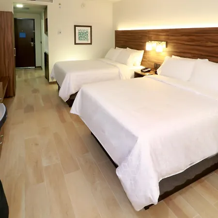 Holiday Inn Express & Suites - Playa Del Carmen By Ihg