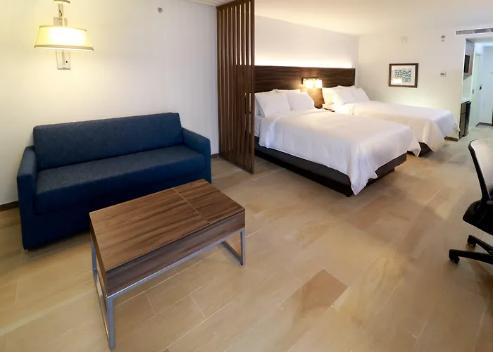 Hotel Express&suites - Playa Del Carmen, An Ihg