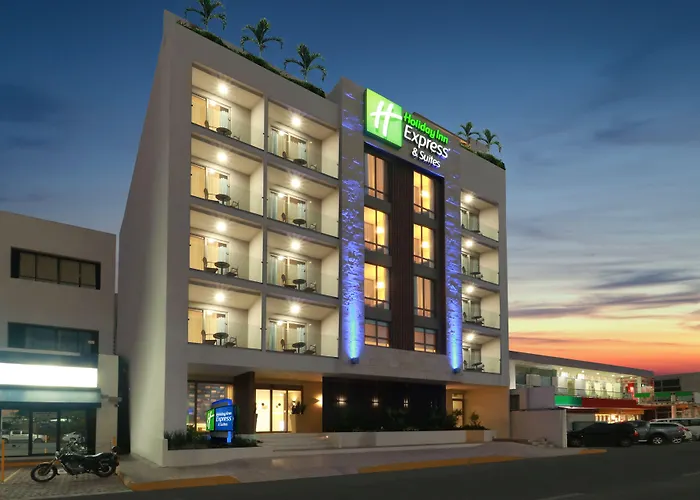 Express&suites - Playa Del Carmen, An Ihg Hotel 3*