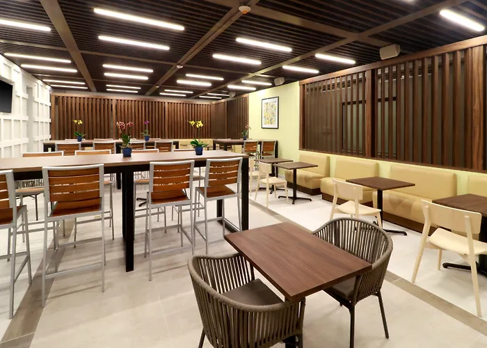 Express&suites - Playa Del Carmen, An Ihg 3*