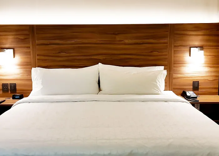 Express&suites - Playa Del Carmen, An Ihg