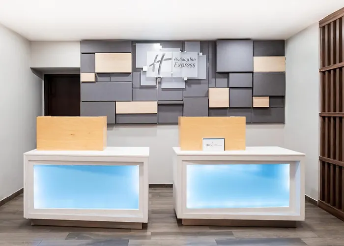 Hotel Express & - By Ihg 3*