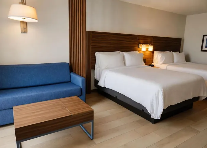 Hotel Express & - By Ihg 3*